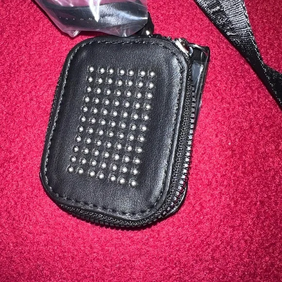 Steve Madden Quilted Backpack**NEW W/TAGS** - Picture 5 of 9